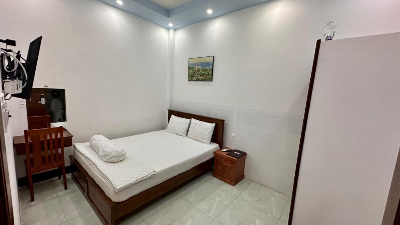 Khach San Anh Tuan Hotell Bac Lieu Eksteriør bilde